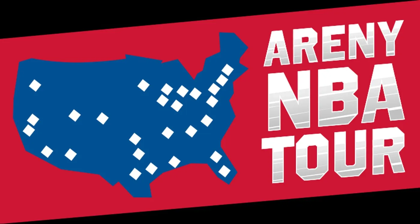 Logo „Areny NBA Tour" - niebieska mapa Stanów Zjednoczonych z białymi punktami na czerwonym, ukośnym tle, obok srebrnego napisu „Areny NBA Tour".
