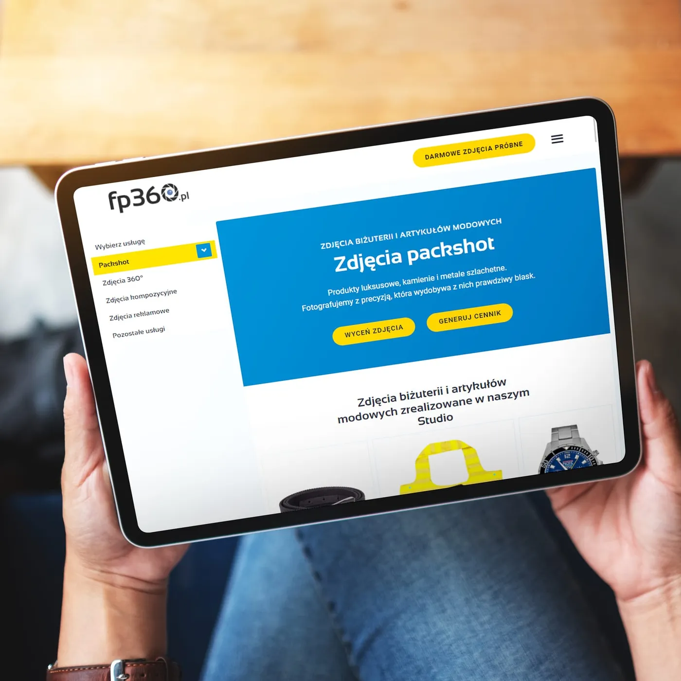FP360 - tablet z podstroną „Zdjęcia biżuterii i artykułów modowych - Zdjęcia packshot" oraz galerią zdjęć zegarka, paska i pozostałych produktów.